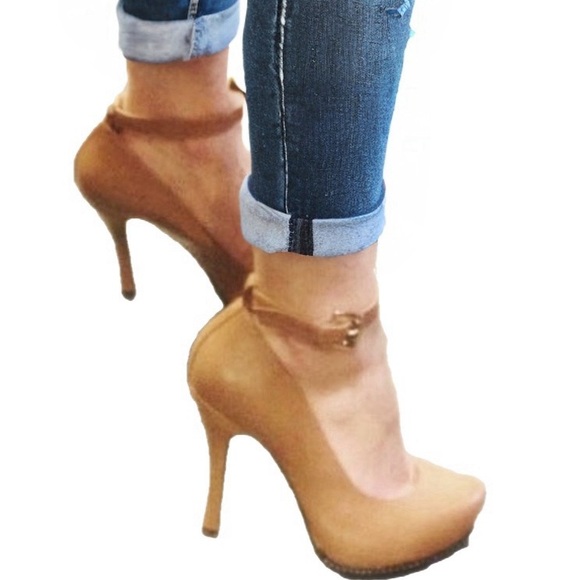 Zalin Nude Leather Heels - Picture 1 of 8